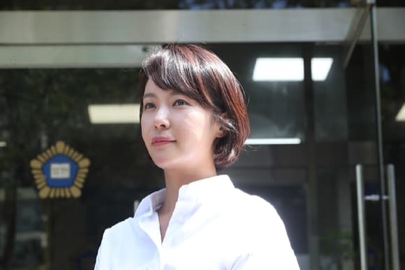 Hwang Jung-eum Faces Embezzlement Allegations, Prosecutors Seek 3-Year Incarceration
